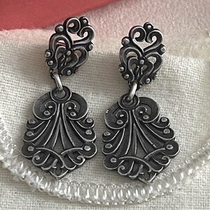 James Avery Retired Vintage Celeste dangle Ear posts